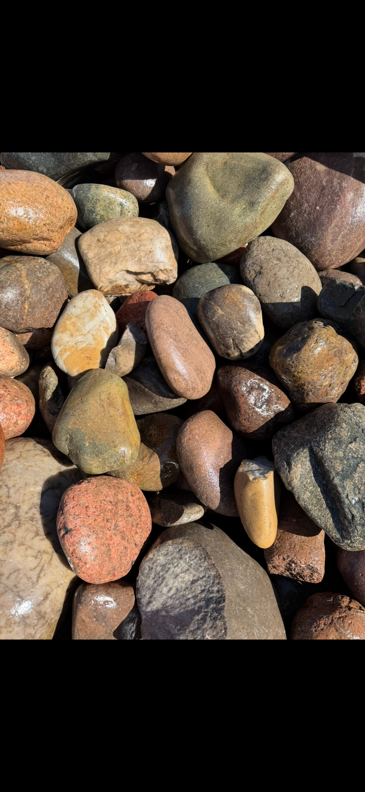 3"–6" Arizona River Rock